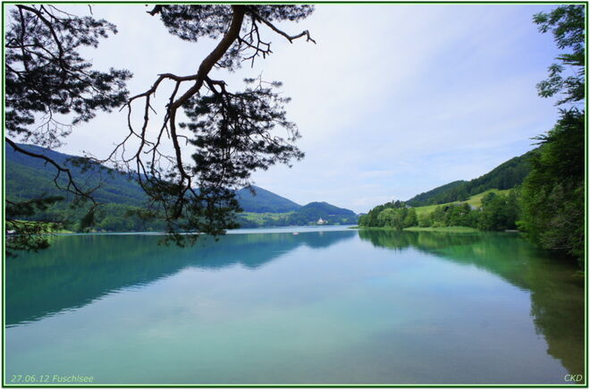 Ruhig liegt der See...