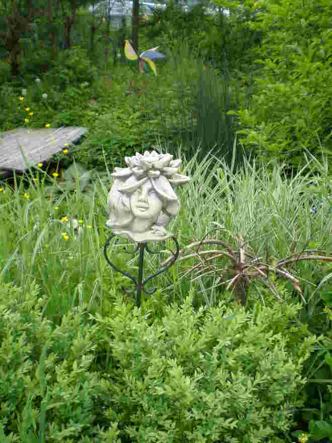 Zauberfee im Garten