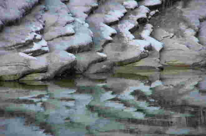 Eisiger Winter an der Taugl