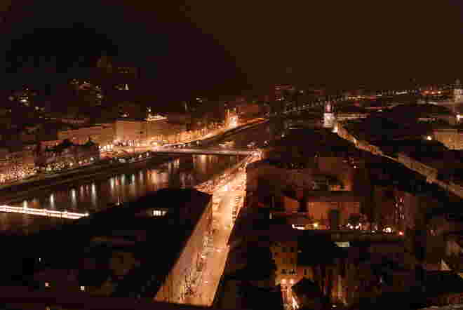 Rote Winternacht
