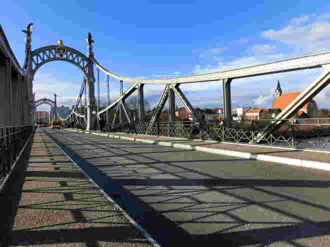 Staatsbrücke Oberndorf - Laufen