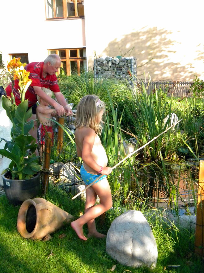 Angeln im Gartenteich
