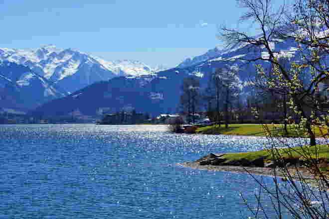 Glitzern am See