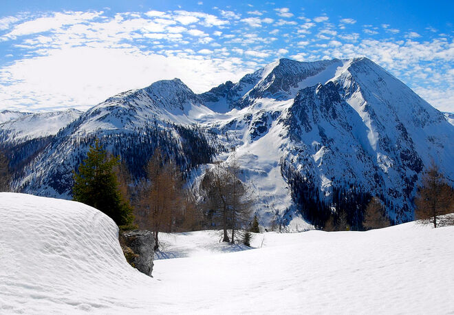 Schäfchenwolkenhimmel im März