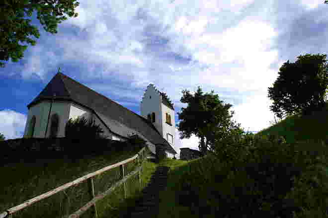 Aufgang zur Kirche in St. Georgen i. Pzg.