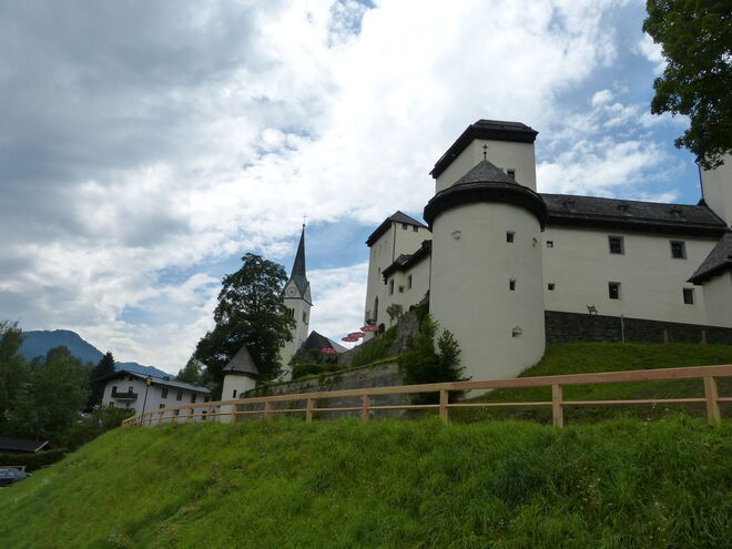 Schloß  Goldegg
