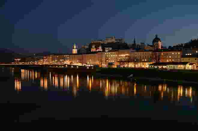Blaue Stunde am rechten Salzachufer