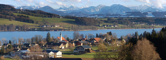 Blick auf Seeham, Obertrumersee und Osterhorngruppe