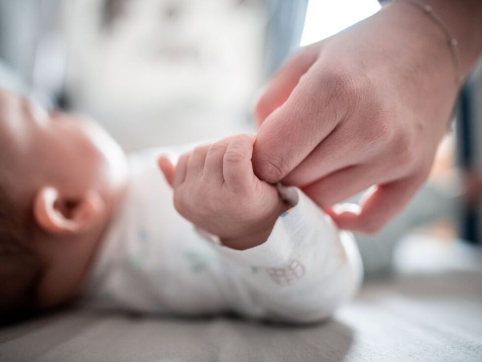 Genetska zasnova matere vpliva na težo otrok tudi brez neposredne dednosti