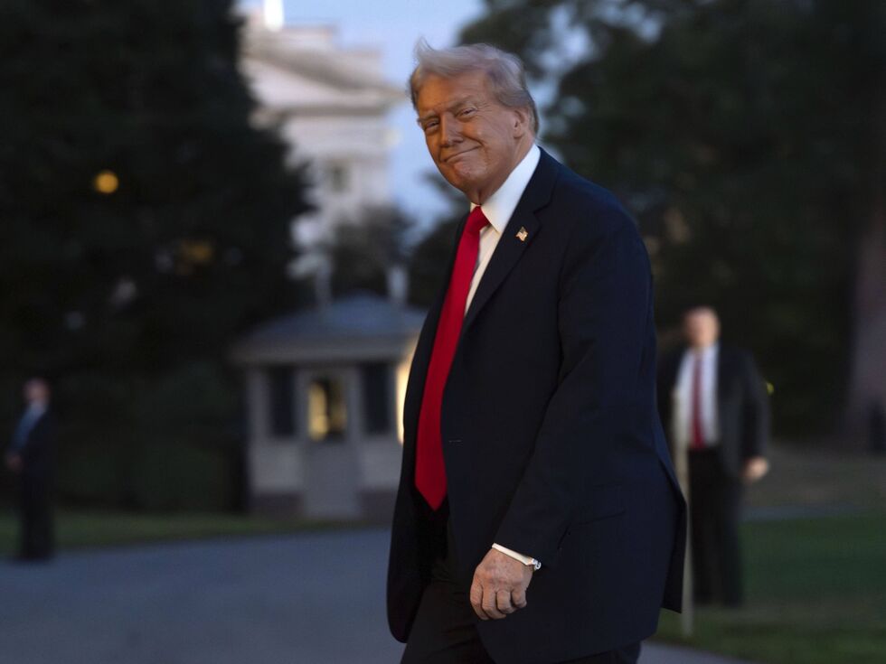 Neue Angriffe auf Ukraine - Trump kündigt Gespräche an