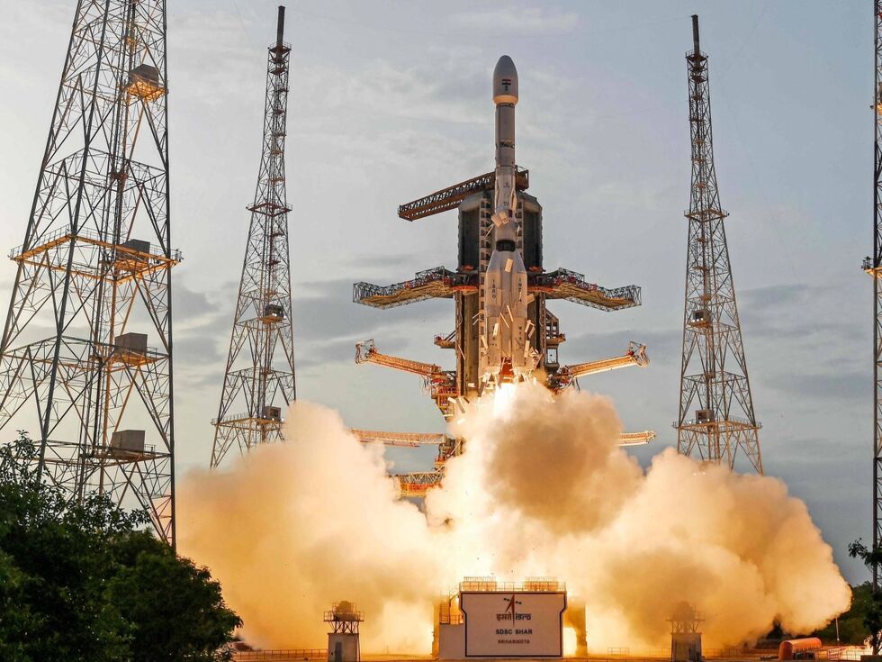 Neuer Satellit verfolgt Bewegung der Erdoberfläche