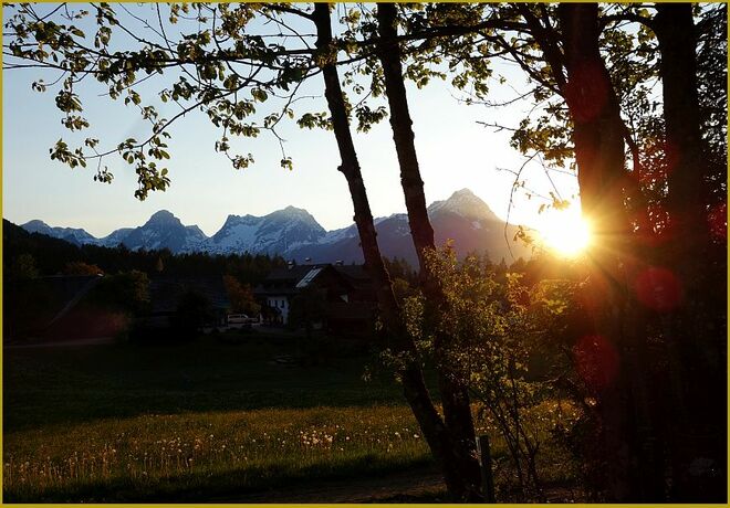 Zwischen den Bergen . . . 