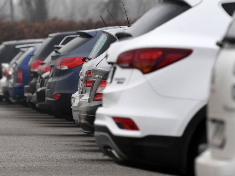 ÖAMTC priporoča sisteme za samodejno zaviranje tudi pri vzvratni vožnji