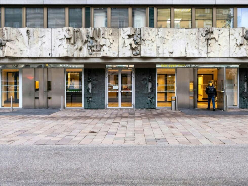 Patient nach Fixierung in Psychiatrie tot - Ermittlungen