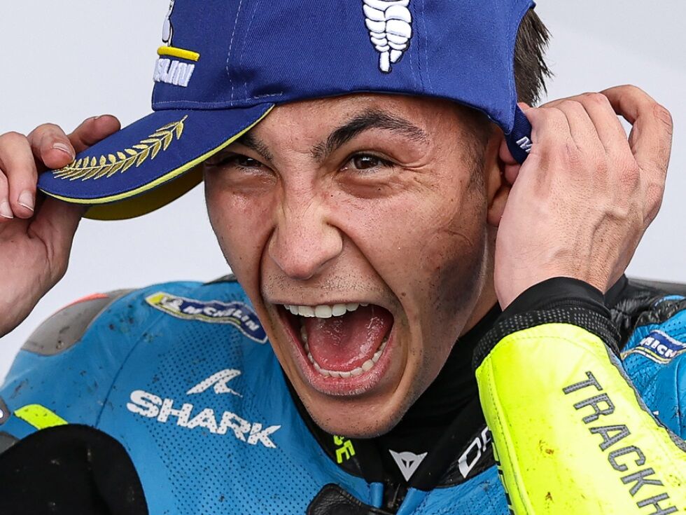 Raul Fernandez feiert MotoGP-Premierensieg