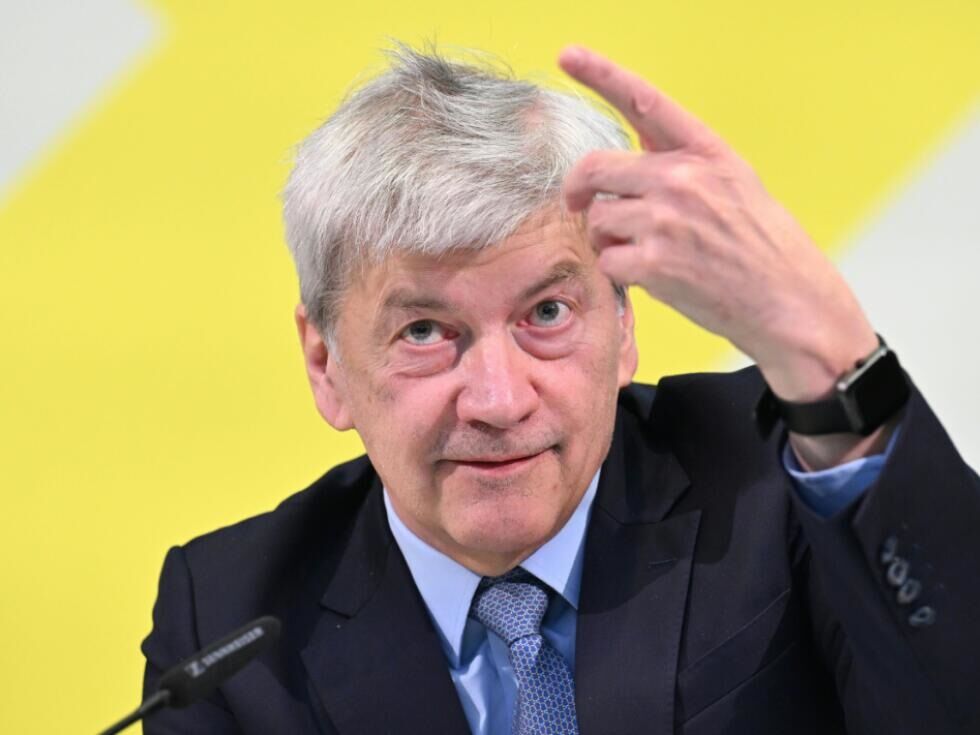 RBI-Chef Strobl will russisches Strabag-Aktienpaket loseisen