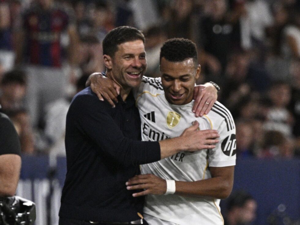 Real Madrid gewinnt auch 6. Ligaspiel - 4:1 bei Levante