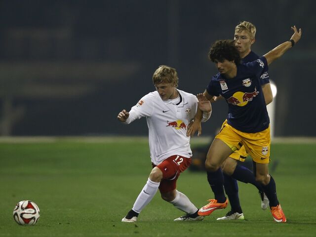 Stallduell im Jänner 2015, die Neuauflage kommt im Herbst 2018: Emil Forsberg (Leipzig) gegen Andre Ramalho (Salzburg).  