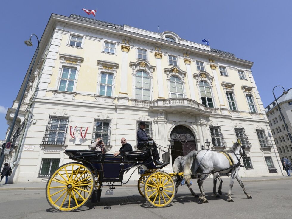 Regierung tritt zu Sommerministerrat zusammen
