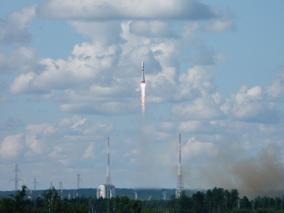 Russland nimmt iranischen Satelliten mit ins All