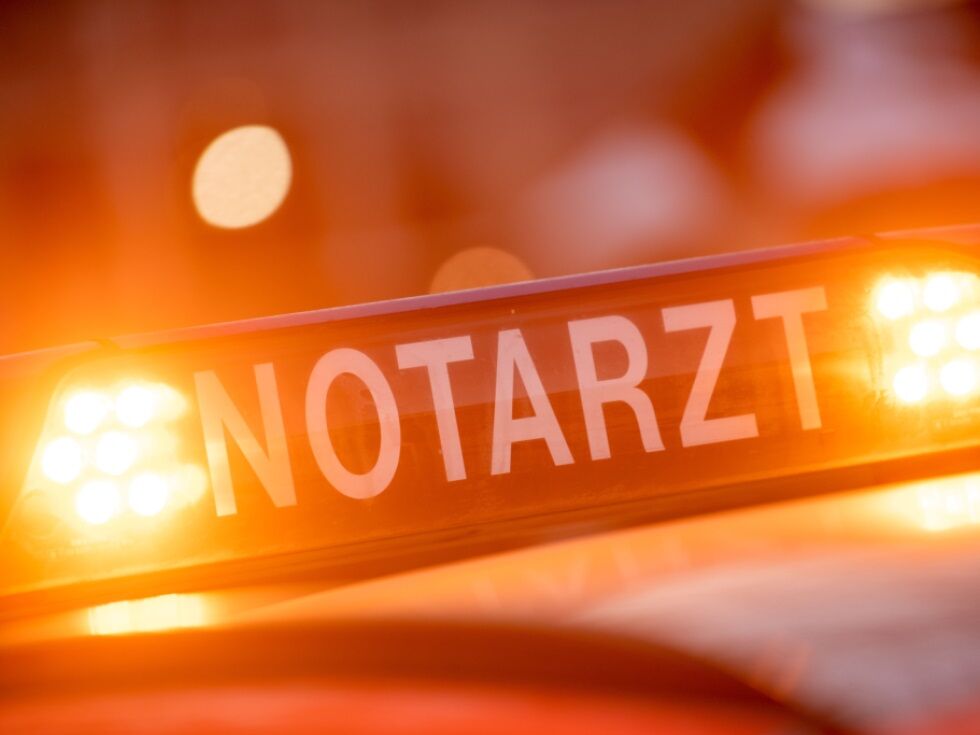 Säugling in Babyschale in Deutschland von Auto überfahren