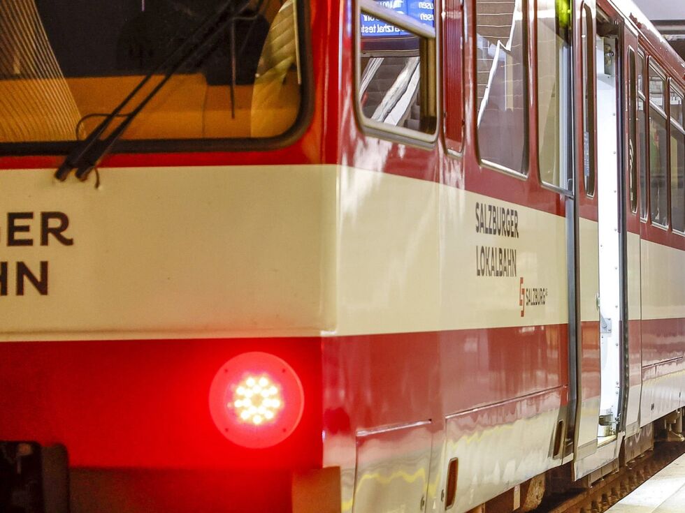 Salzburger Lokalbahn: Wegen Oberleitungsschaden zwischen Anthering und Bergheim Schienenersatzverkehr