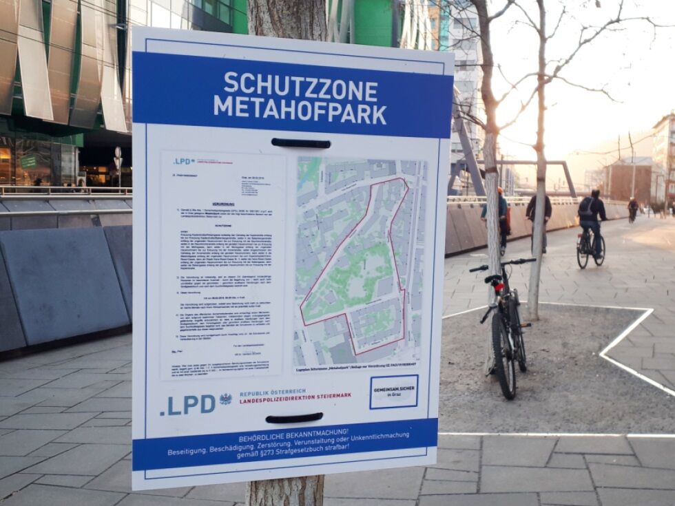 V Graškem Metahofparku podaljšali varnostno cono za šest mesecev