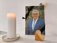 Abschied vom Salzburger Landesrat Josef Schwaiger: Hunderte trugen sich ins Kondolenzbuch ein