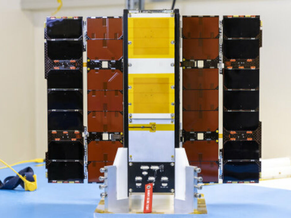 Misija avstrijskega minisatelita PRETTY podaljšana do konca leta 2026