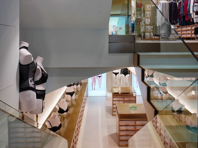 Sexy Wasche Gegen Den Frust In Der Krise Sn At