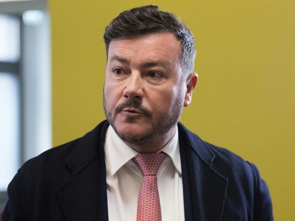 René Benko obtožuje nekdanjega kanclerja Gusenbauerja o prikritem znanju o finančnem stanju Signe