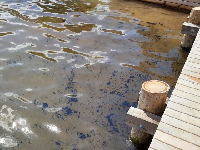 Tickende Umweltbombe geborgen &#8211; aber eine große Menge an Altöl ist dennoch in den Wolfgangsee gelangt.  