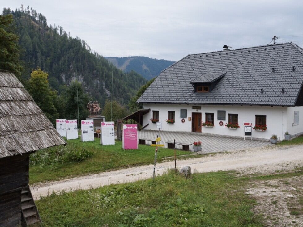 Državno tožilstvo v Gradcu preiskuje primer Peršmanhof zaradi suma zlorabe položaja