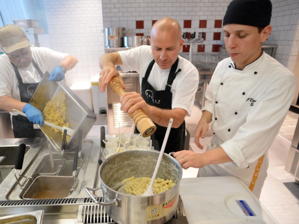 Kulinarični spor med Rimom in Londonom zaradi recepta za Cacio e Pepe