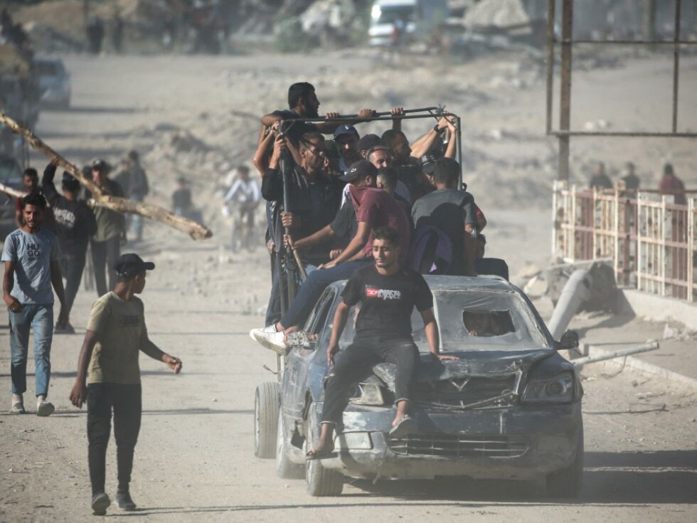 Tausende Palästinenser kehren nach Gaza zurück