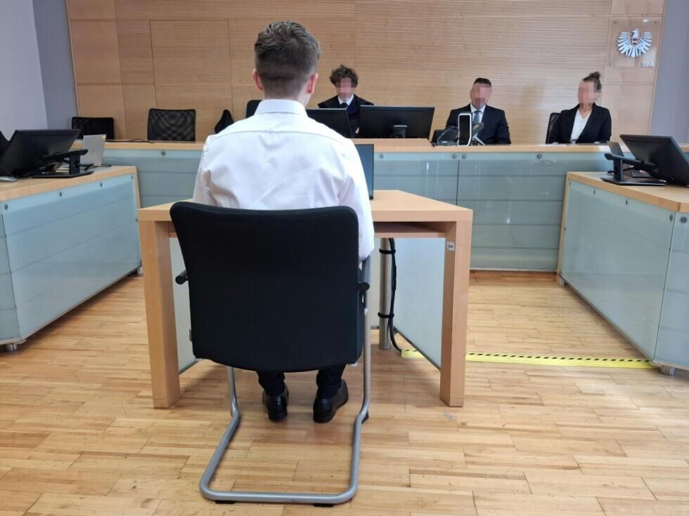 23-letni Tirolčan obsojen na štiri leta zapora zaradi ropa banke