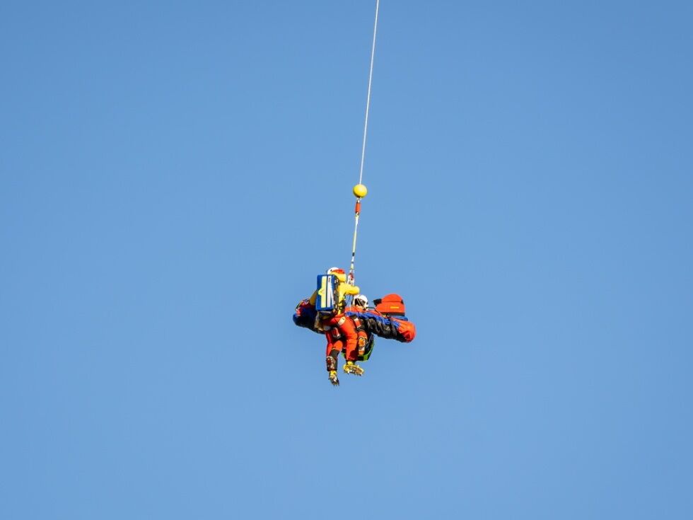 Kitajska turistka se je med pohodom v Gosauseeju ponesrečila, rešil jo je očividec