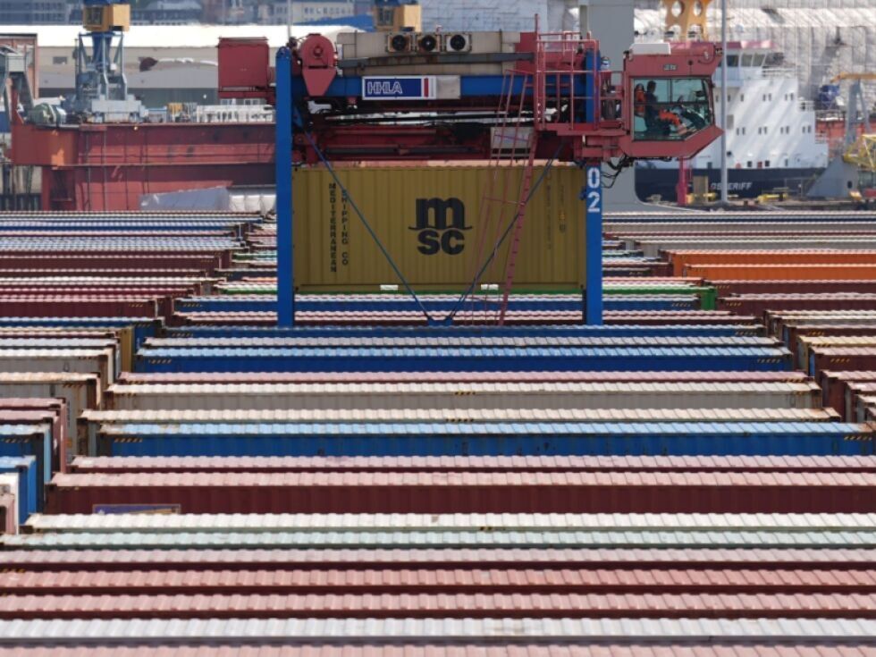 Trump stellt neue Zölle auf Stahl und Halbleiter in Aussicht