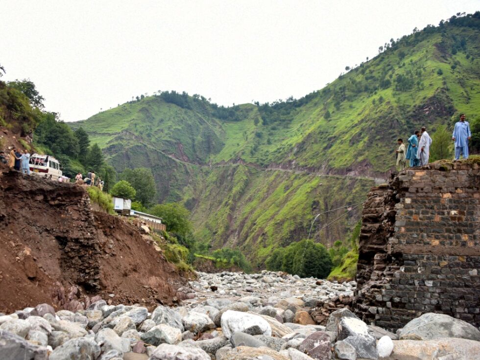 Über 320 Menschen sterben bei Sturzfluten in Pakistan