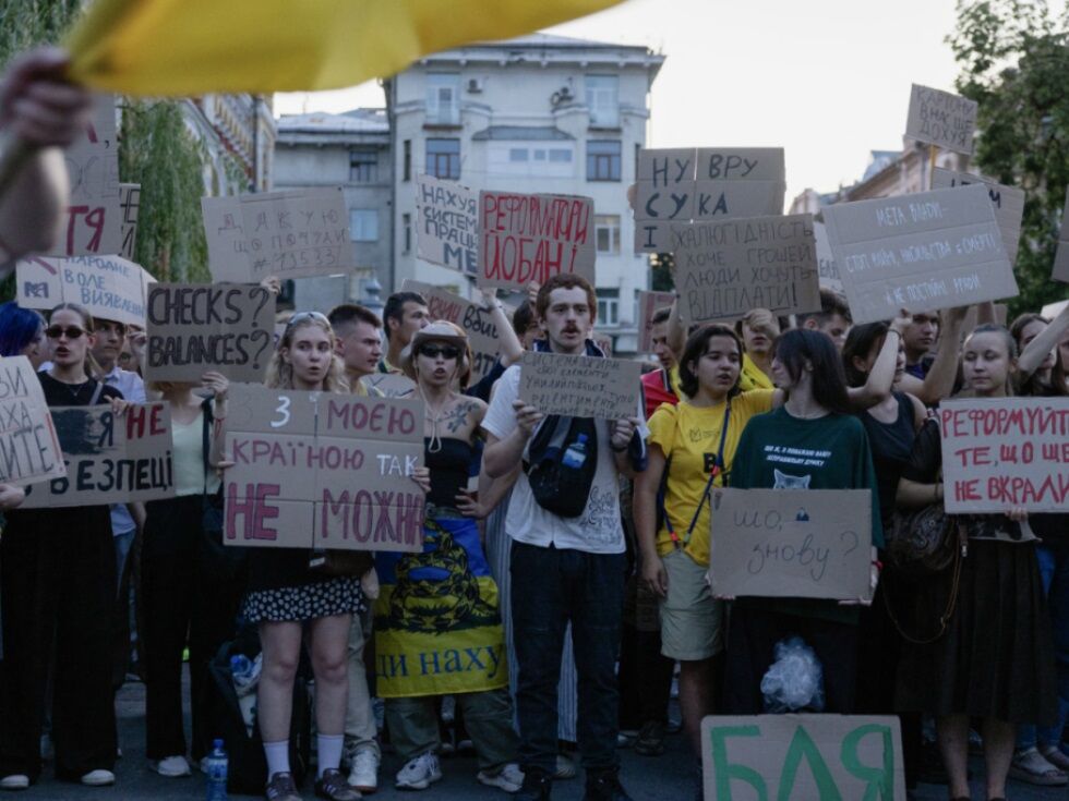 Ukraine stimmt für Rücknahme von Korruptionsgesetz