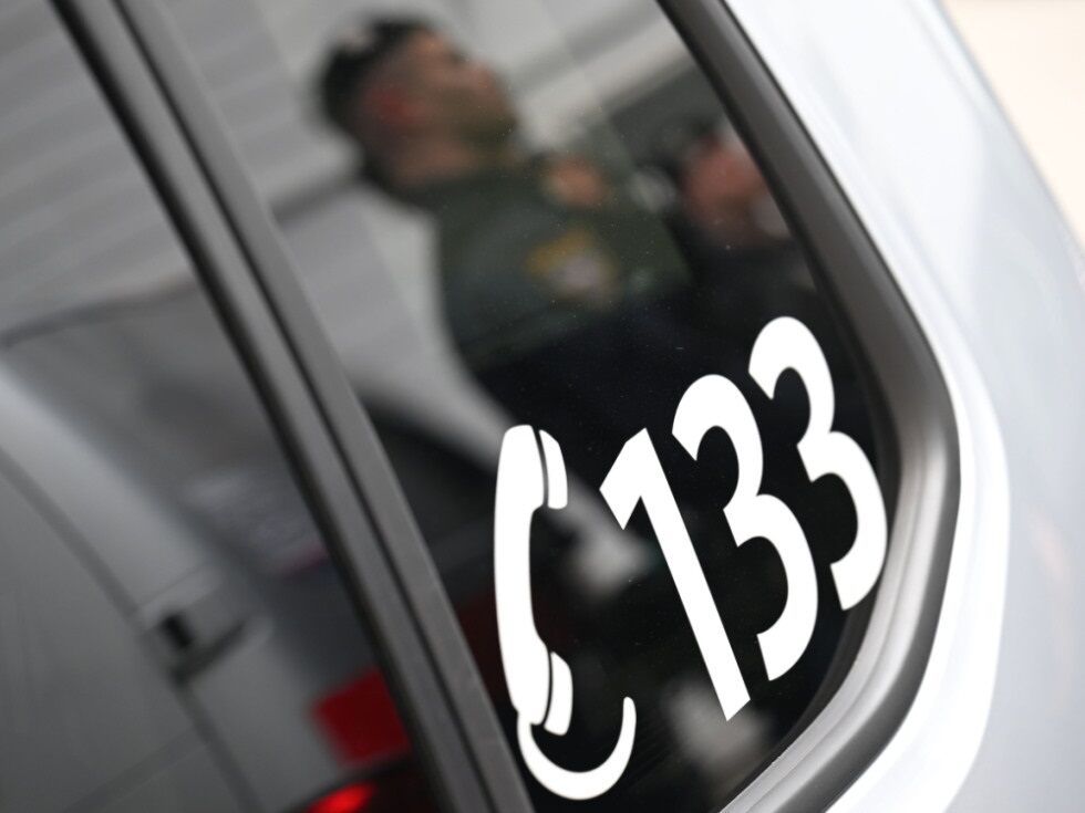 Unbekannter überfällt Seniorin in Wien-Penzing