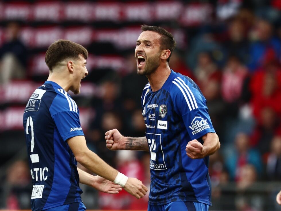 WAC schließt mit 3:1 beim GAK zu Tabellenführer Rapid auf