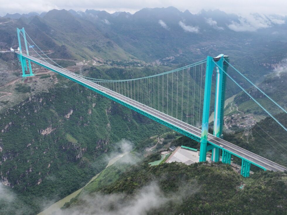 Weltweit höchste Brücke in China eröffnet