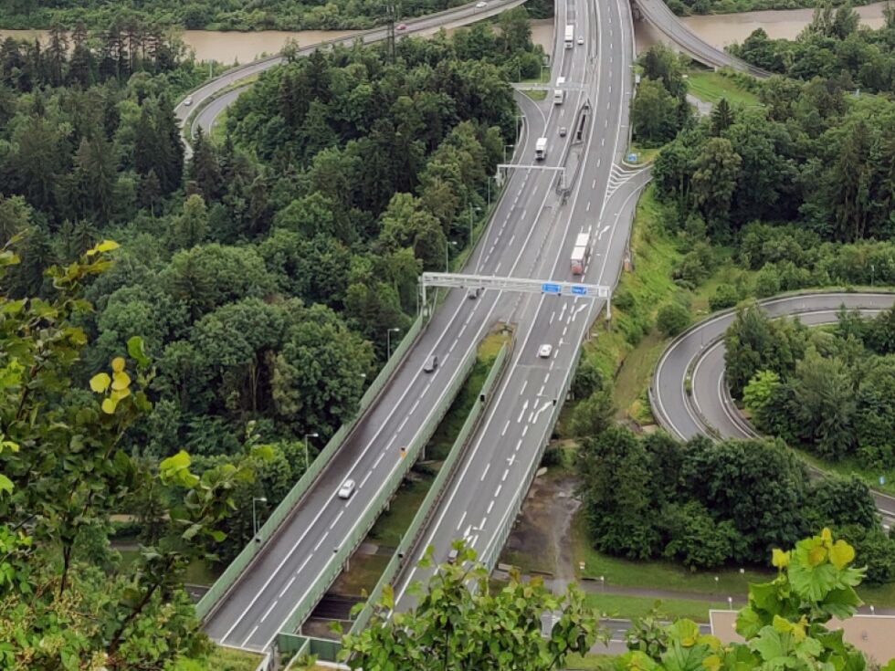 Weströhre des Pfändertunnels für mehrere Tage gesperrt
