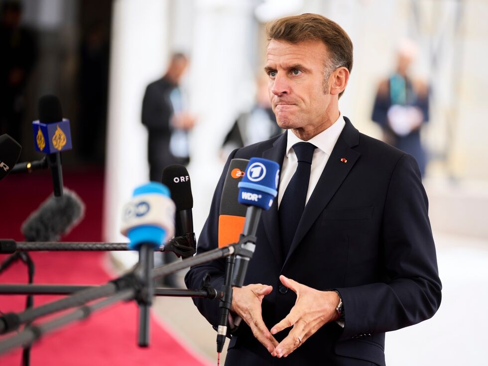 Wieso verheizt Macron den fünften Premier?