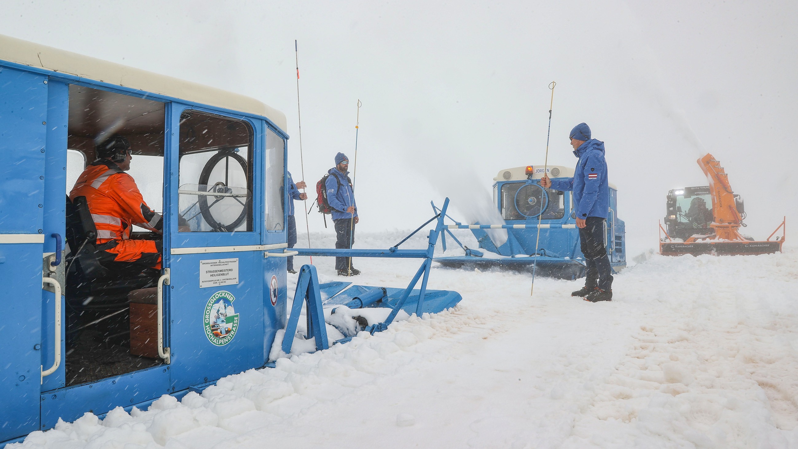 Schneeräumung  Grossglockner Hochalpenstrasse