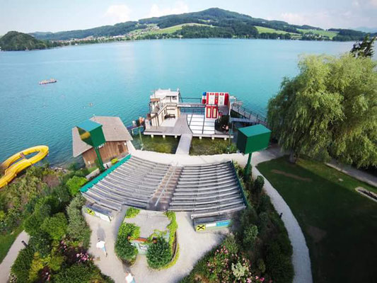 Datei:Blick auf die Neu erbaute Seebühne (Foto Hans Ziller).jpg