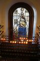 Kerzen am Eingang in die Wallfahrtskirche Maria Schmolln .jpg