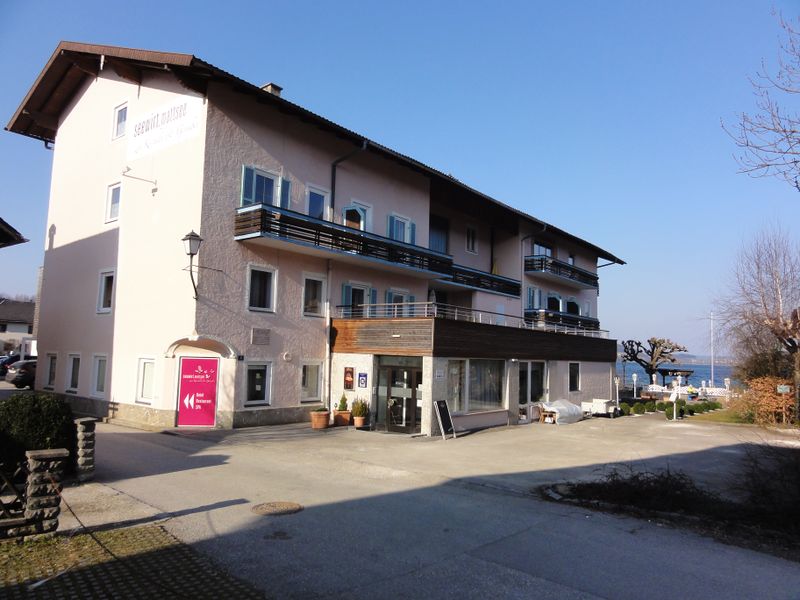 Datei:Seewirt Mattsee, Stammhaus.jpg