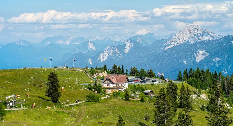 Datei:Villacher Alpenstraße 2015.jpg